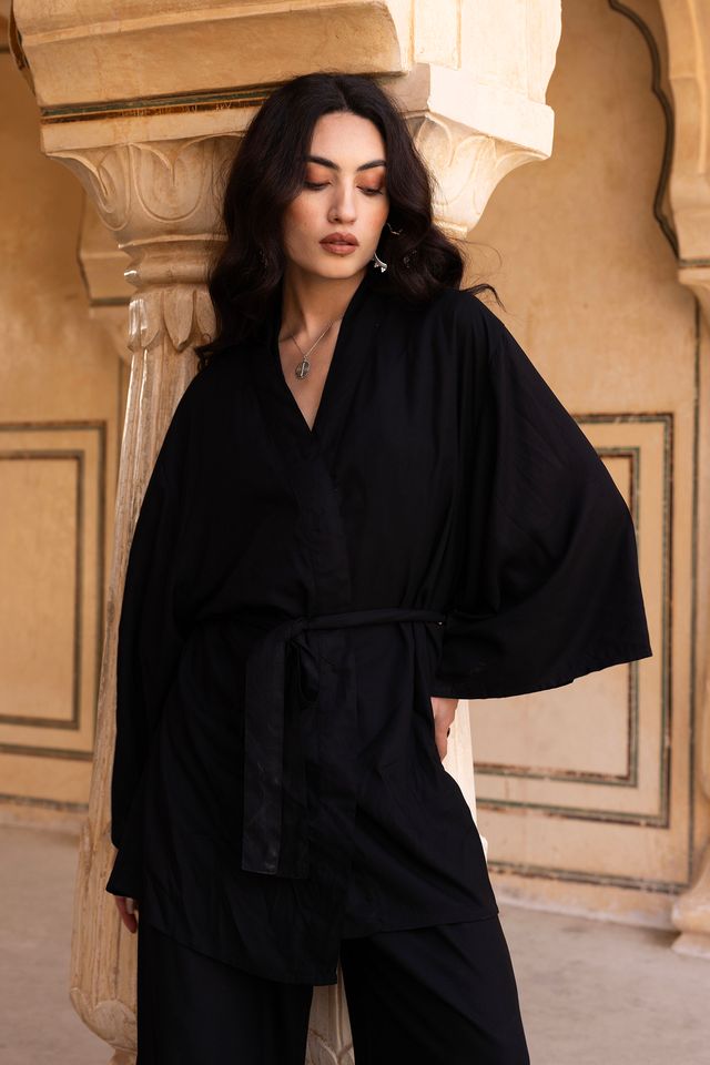 Venus Short Kimono - Black