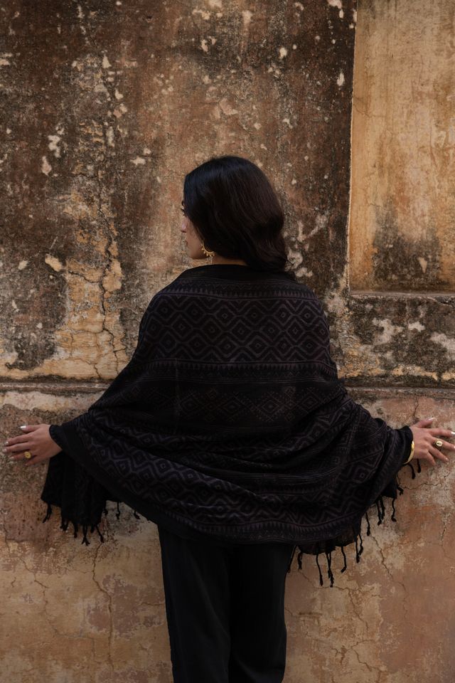 Raja Slub Scarf - Black