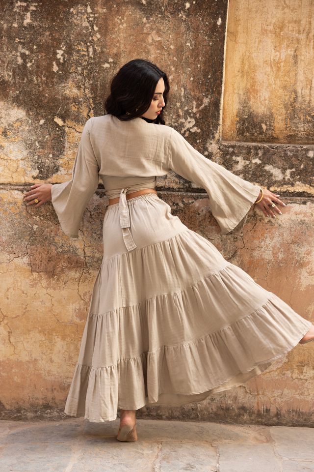 【RUFFLOG】VINTAGE FADE OUT POCKET SKIRT Ona Gypsy Ruffle Skirt - Beige – Veena Vintage